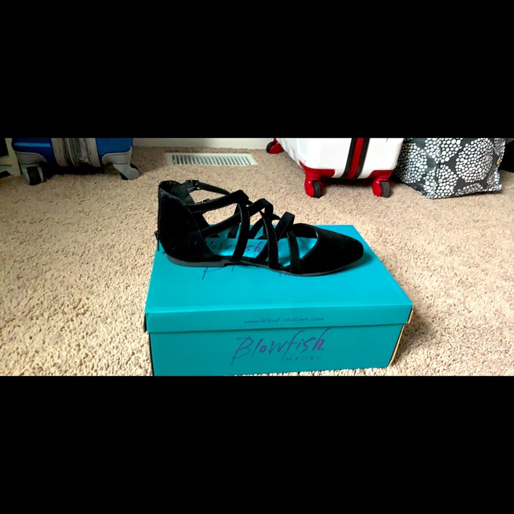 Black strappy ballet flats